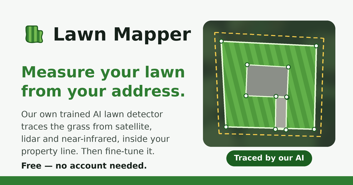 A lawn outline traced by the AI inside a dashed property line